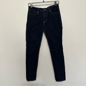 Levi’s premium 711 skinny jeans dark wash women’s size 28 84% cotton 14% poly
